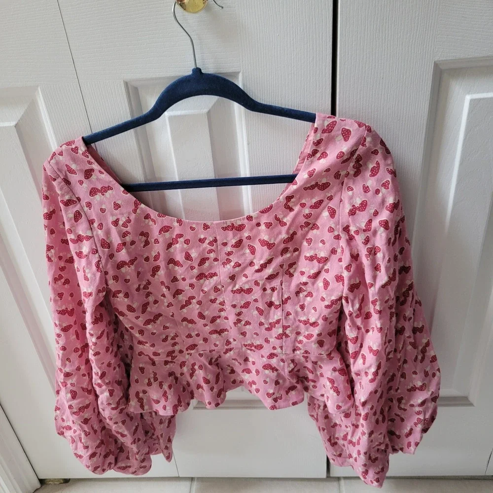 STAUD Mushroom Print‎ Puff Balloon Sleeve Crop Top Size 0 Pink Coquette Blouse